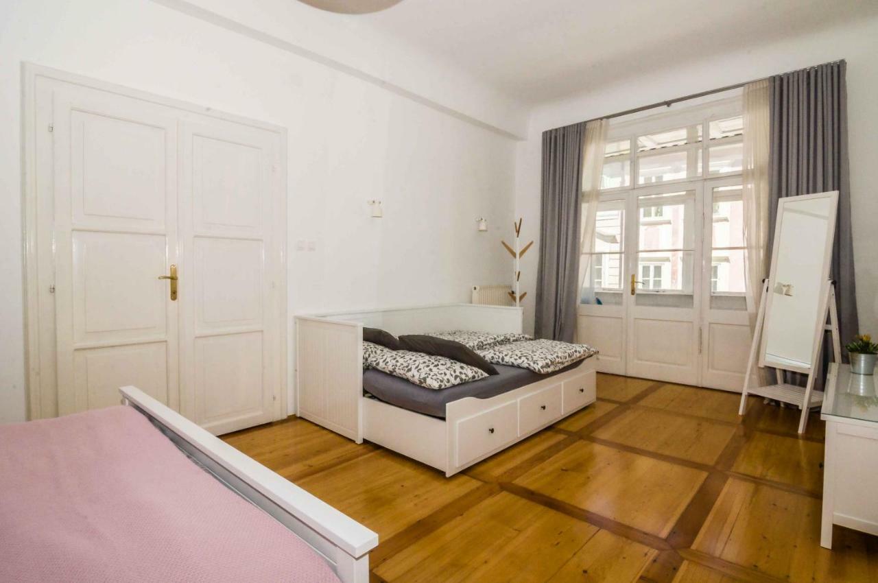 Elegant Central Apartment Ljubljana Exteriör bild